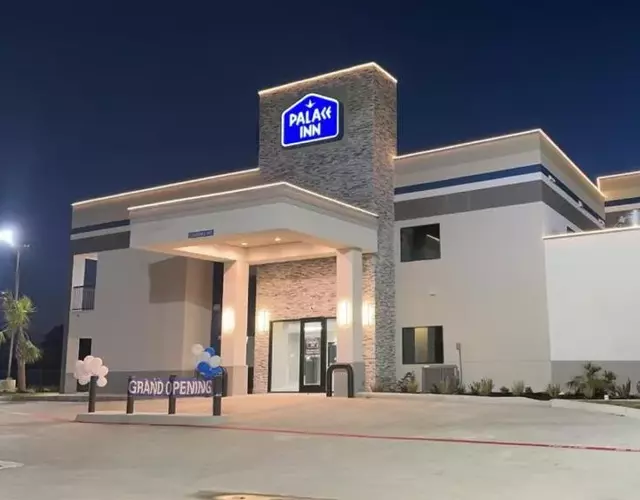 Palace Inn Blue Jones Road & FM1960