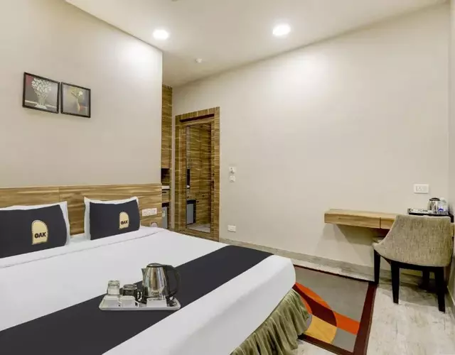 Super Townhouse OAK Shubhham Regency