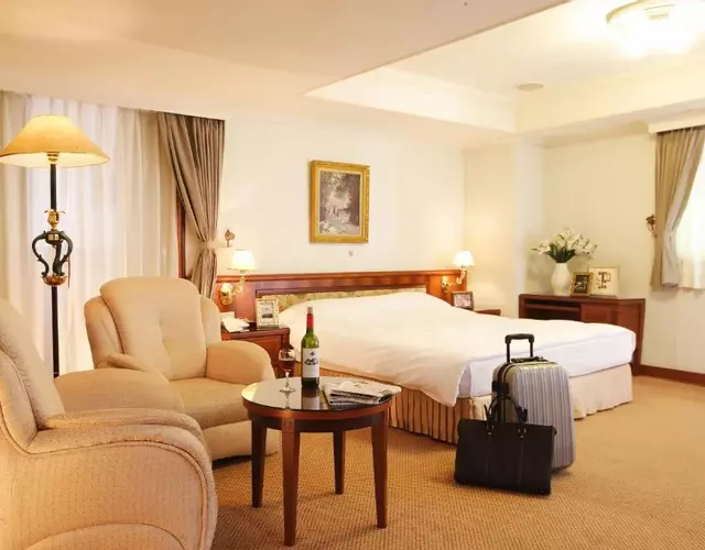 Kingdom Hotel