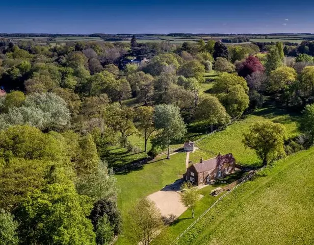 Rural Coastal Self-Catering Accommodation for 8, Near Sandringham Estate, Norfolk