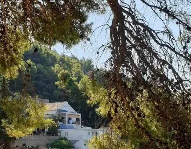 Vacation home in Pelinovik bay