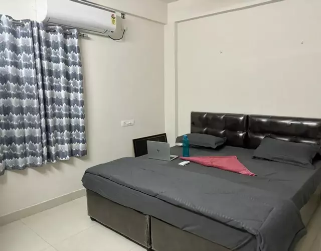 KSR INN Luxury Suites & Service Appartments