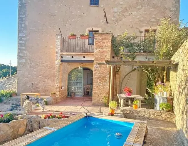 Casa Pardal Coliving & Coworking