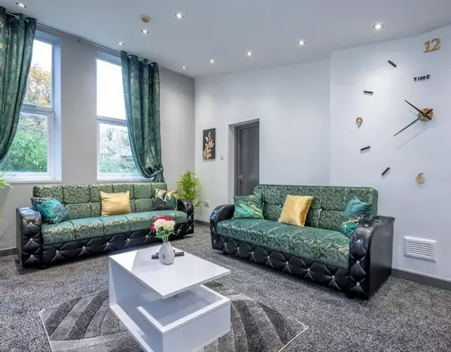 *F4GH for your most relaxed & Cosy stay + Free Parking + Free Fast WiFi *