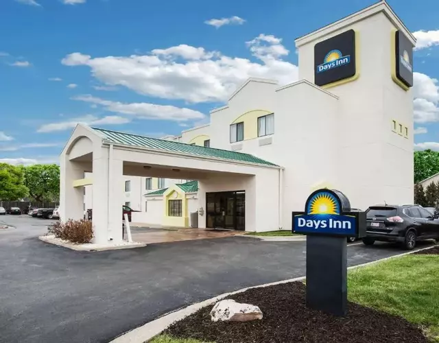 Days Inn by Wyndham Blue Springs