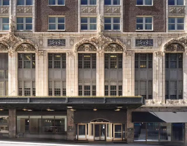 Hotel Phillips Kansas City, Curio Collection By Hilton