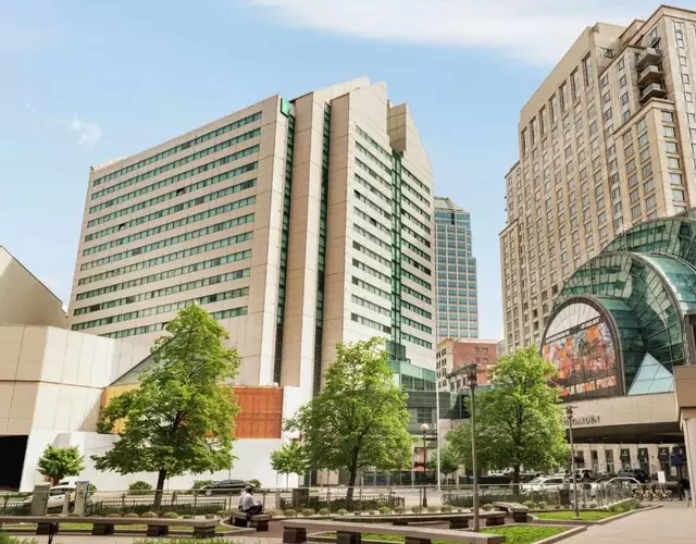 Embassy Suites by Hilton Indianapolis Downtown