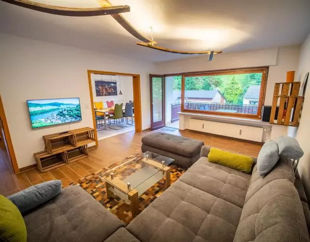 Rheintal-Ferien - 90 qm Ferienwohnung mit Wine & Style - Dein Urlaub am Rhein