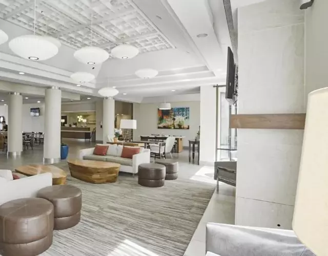 Holiday Inn Irving Las Colinas by IHG