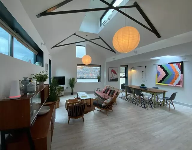 May Road, stylish townhouse