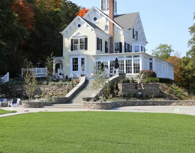 Inn at Taughannock Falls