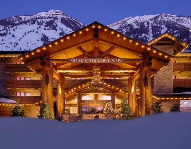 Snake River Lodge