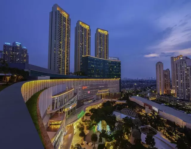 Pullman Jakarta Central Park