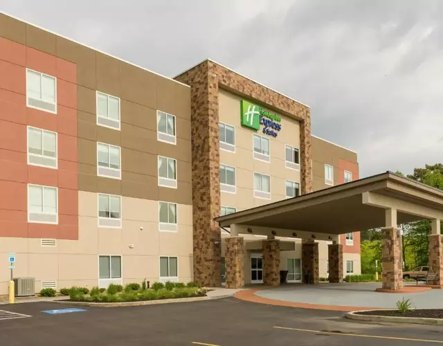 Holiday Inn Express & Suites Jamestown by IHG