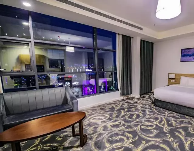 Laten Suites Al Salim Plaza