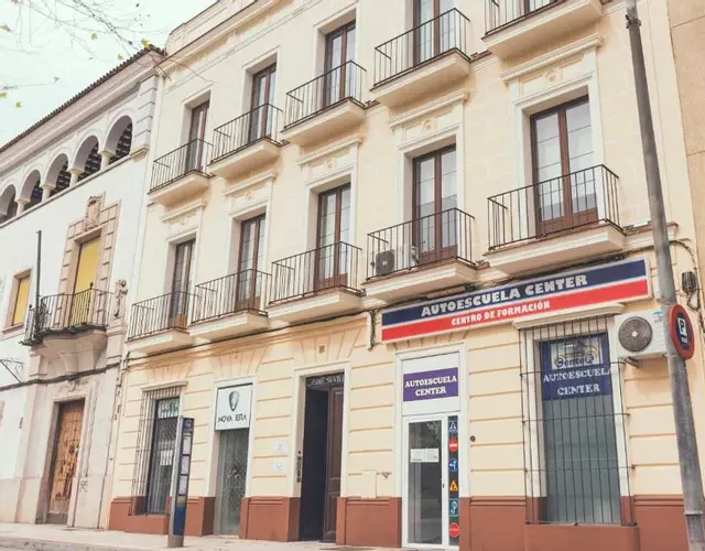 Apartamentos Puerta Sevilla