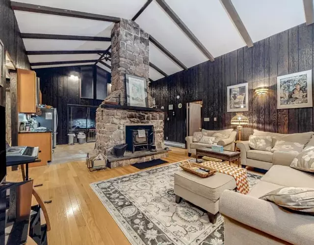 Lake Harmony - Pineknoll Drive Retreat