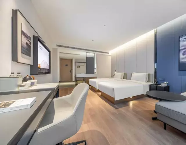 Atour Hotel Jinan Daming Hubei Park Avenue