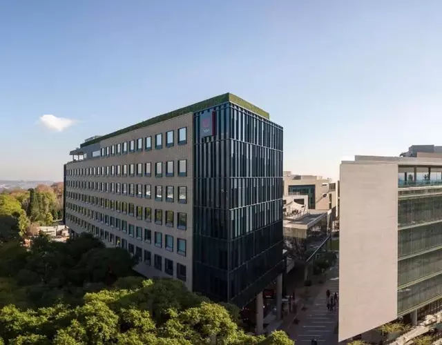 Radisson RED Hotel Johannesburg Rosebank