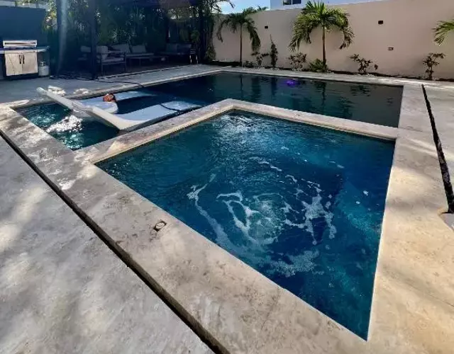 Luxury Private Villa At Metro Pool Jacuzzi Wifi Sleeps 10