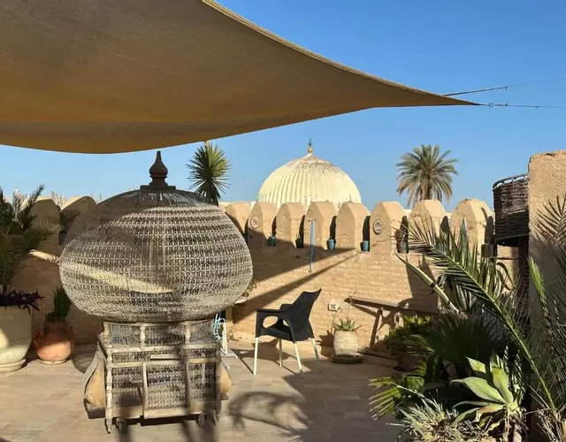 Suite Iskander Persane