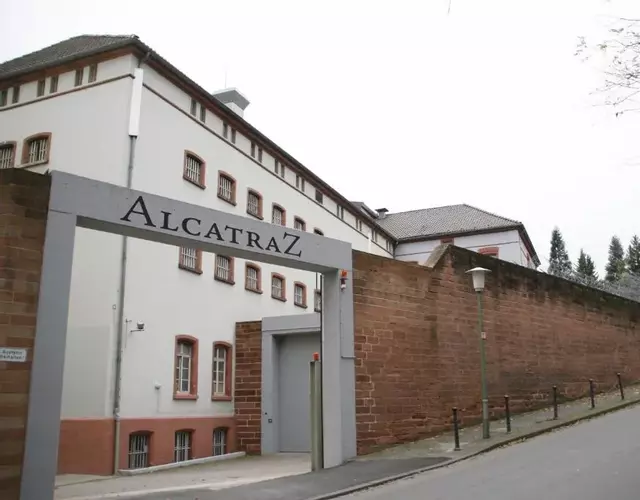 ALCATRAZ Hotel am Japanischen Garten