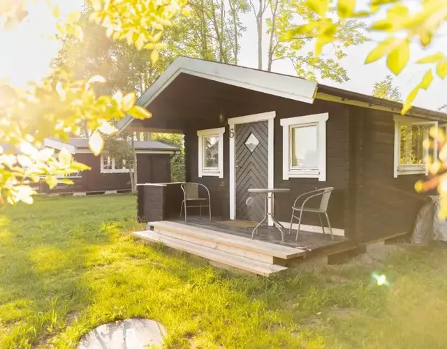 Stuga med panoramafönster, paradis för fågelskådare och vandrare, självstäd efter besök