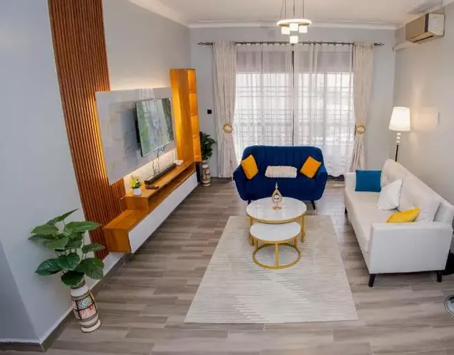 Luxury 2BR Apartment with AC, Wi Fi, Backup Power Ideal for Families , Bukoto