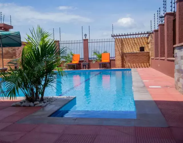 Savannah Suites
