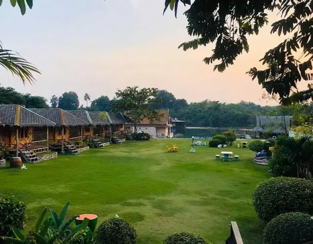 Bamboo House Resort