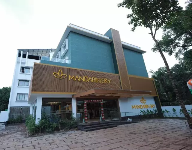MANDARIN SKY