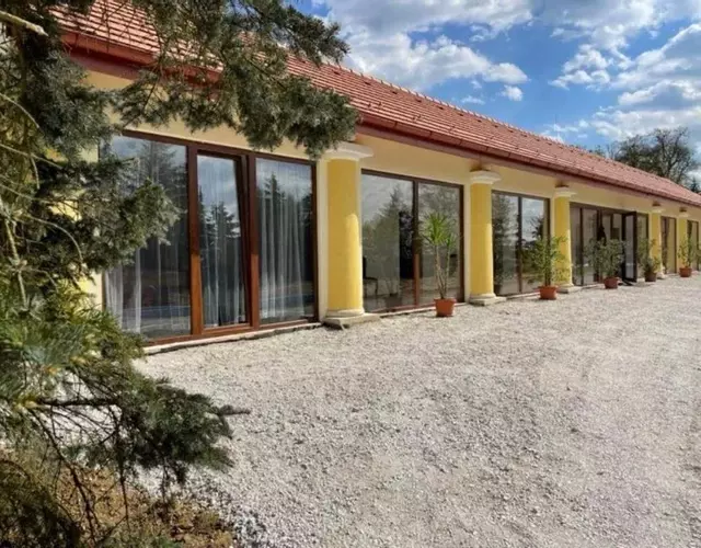 Vitál Guesthouse