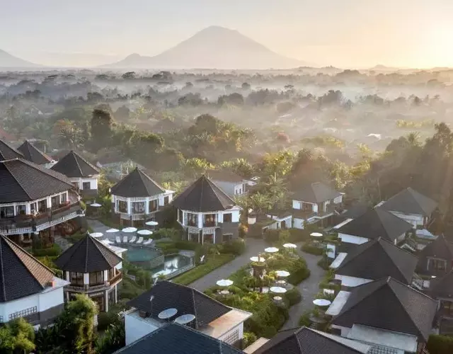 Swan Paradise A Pramana Experience