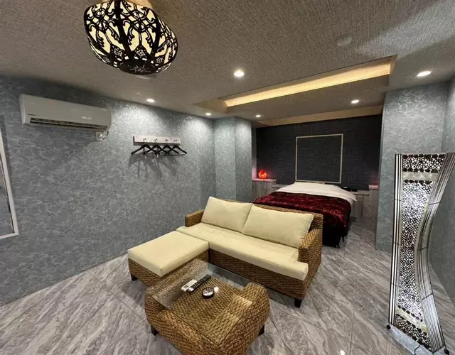 Hotel BaliBali 岩槻