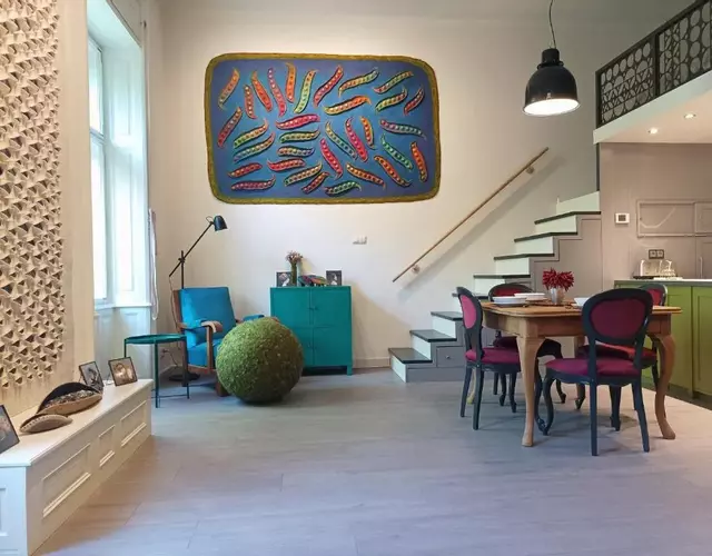 Art & Craft Apartment