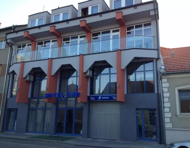 Hotel Uno
