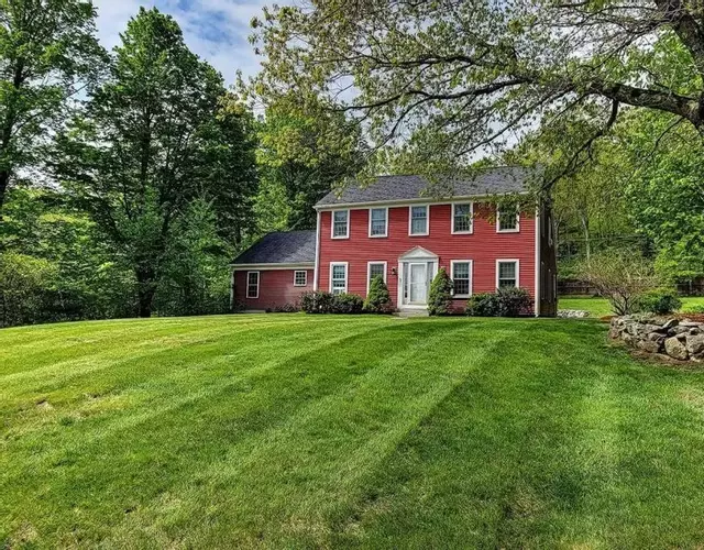 5 Bedroom Cozy New England home - Cobb Meadow House