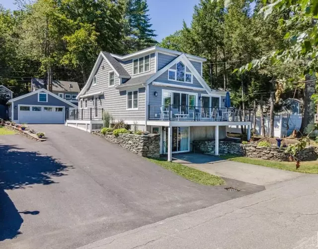 Beautiful Home 30 Feet from the Sand at Spofford Lake!