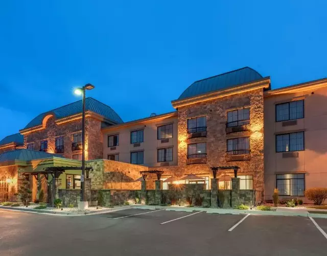Best Western Premier Pasco Inn and Suites