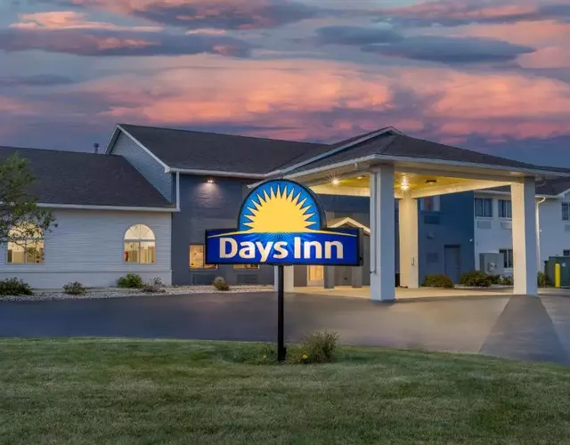 Days Inn by Wyndham Racine/Sturtevant