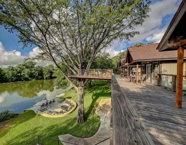 Treetop River Cabins on the Guadalupe River