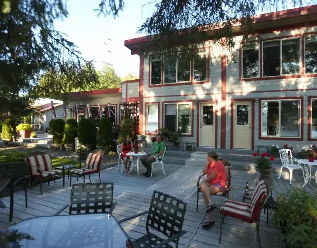 Black Bear Inn