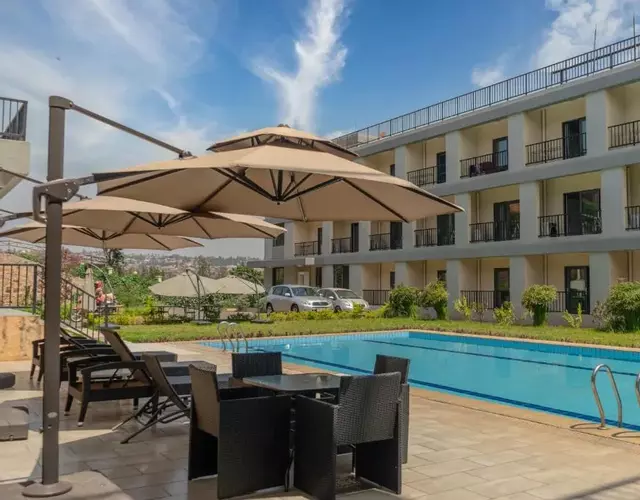 Phoenix Apartment by LINK