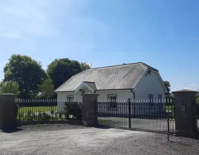 Clone manor Lodge