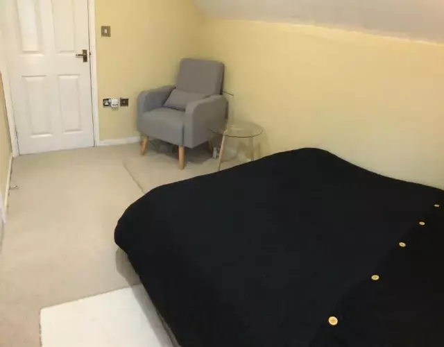 Private Double Room With New En-suite Shower Room