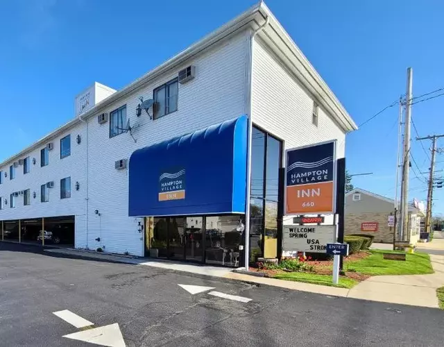Hampton Village Inn