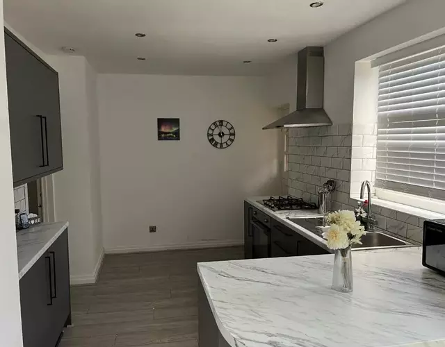 3 Bed house Near Manchester Airport