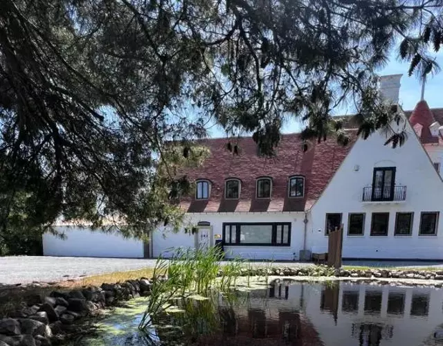 The Cotton Suites B&B