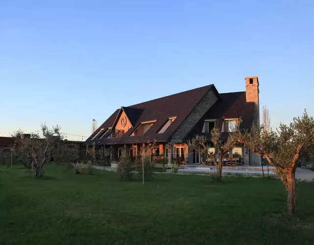 Lahuta e Vjeter Agroturizem