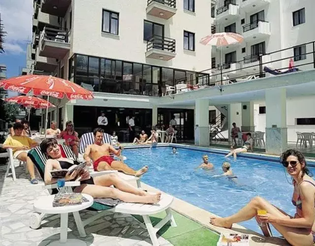 deniz apart hotel